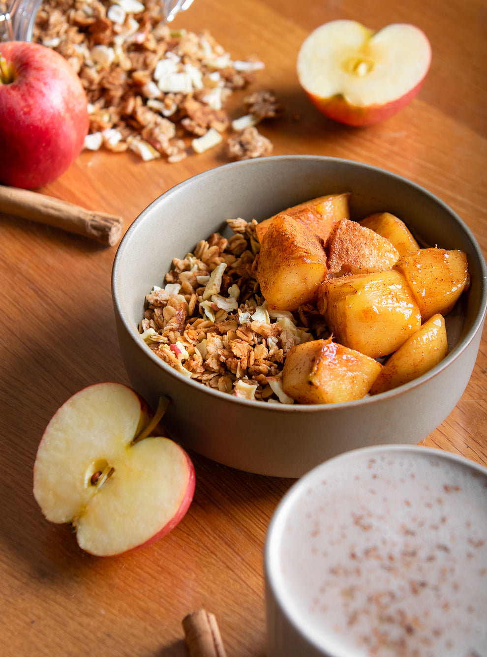 Apple Crumble Granola – Deme - Granola & Bakes